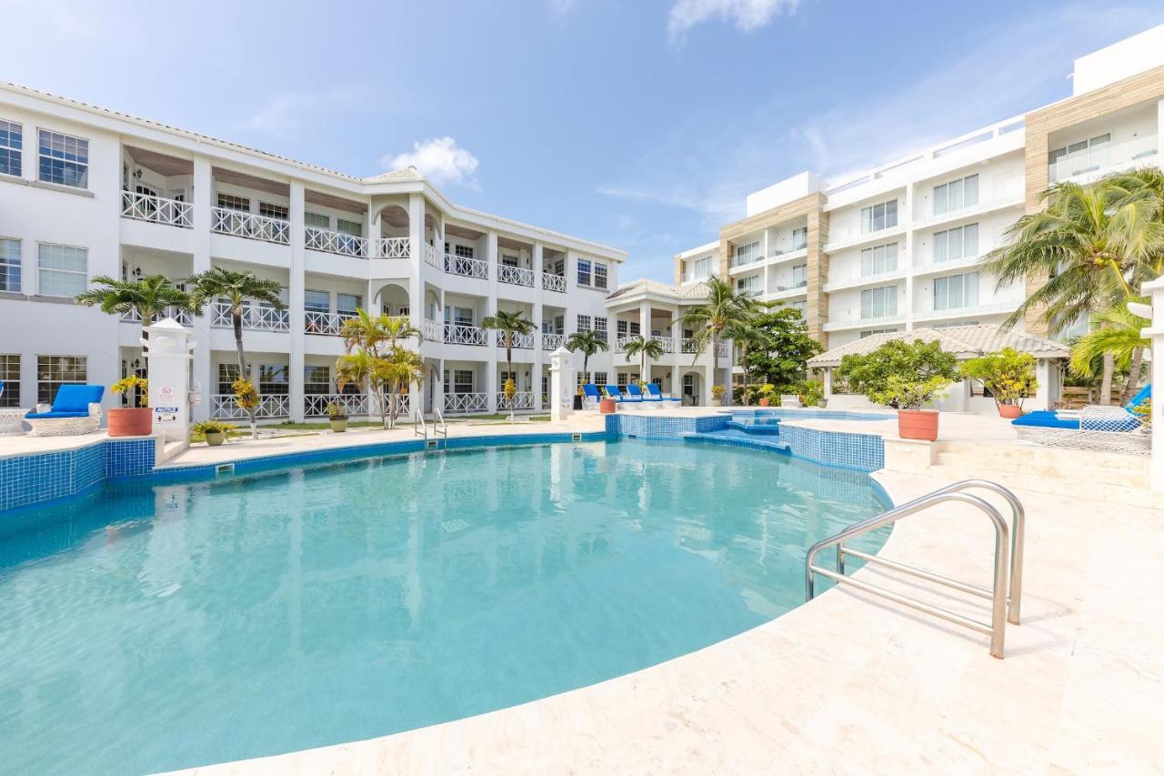 Grand Colony Island Villas San Pedro  Luaran gambar